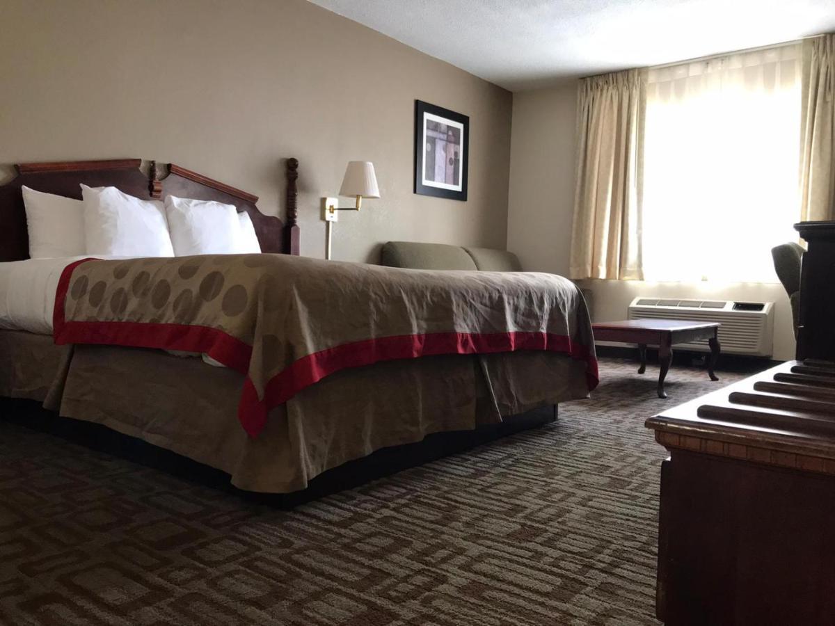 Triple Crown 3* Louisville